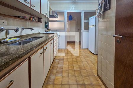 cozinha de apartamento para alugar com 3 quartos, 140m² em Centro, Guarujá