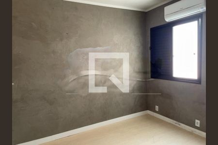 Casa à venda com 3 quartos, 120m² em Cidade Vargas, São Paulo