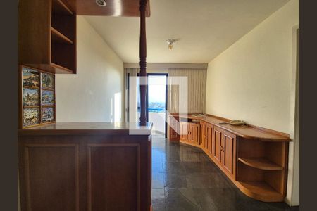 Sala de apartamento para alugar com 2 quartos, 63m² em Barra da Tijuca, Rio de Janeiro