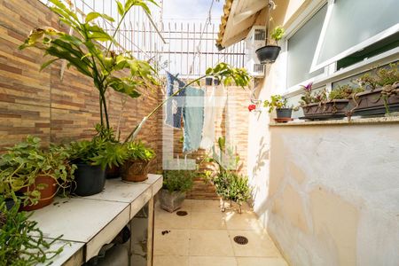 Quintal de casa de condomínio à venda com 3 quartos, 175m² em Espírito Santo, Porto Alegre