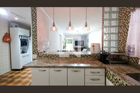 Cozinha de casa à venda com 3 quartos, 300m² em Vila Anhanguera, São Paulo