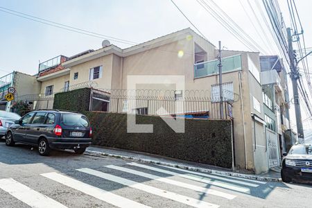 Fachada de casa à venda com 4 quartos, 120m² em Jardim Peri, São Paulo