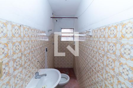 Banheiro 3 de casa à venda com 8 quartos, 246m² em Vila Primavera, São Paulo
