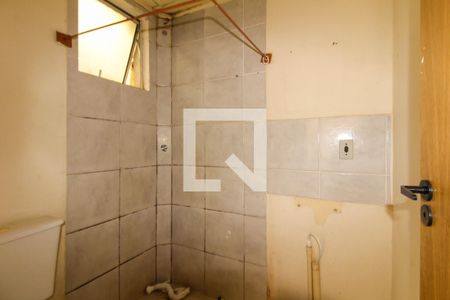 Banheiro de apartamento à venda com 2 quartos, 43m² em Olaria, Canoas