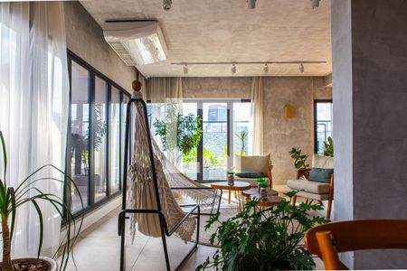 Área comum - espaço leitura de kitnet/studio para alugar com 1 quarto, 25m² em Vila Olímpia, São Paulo