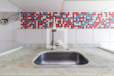 Cozinha de apartamento para alugar com 2 quartos, 54m² em Vila das Belezas, São Paulo