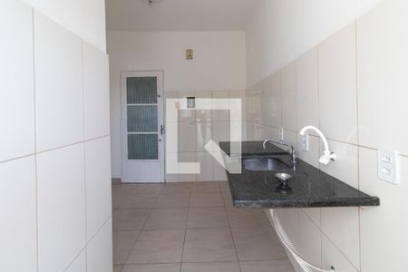 Cozinha de apartamento para alugar com 1 quarto, 26m² em Azenha, Porto Alegre