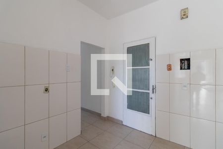 Cozinha de apartamento para alugar com 1 quarto, 26m² em Azenha, Porto Alegre