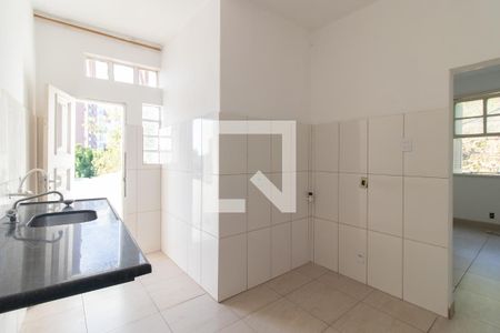 Cozinha de apartamento para alugar com 1 quarto, 26m² em Azenha, Porto Alegre