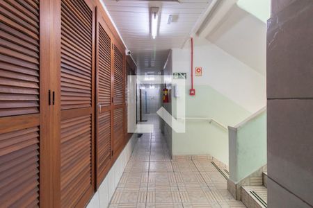 Hall de entrada de apartamento para alugar com 1 quarto, 26m² em Azenha, Porto Alegre