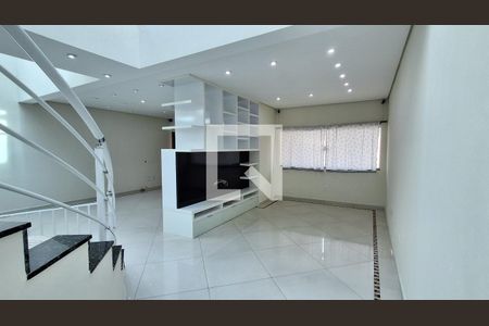 Sala de casa para alugar com 4 quartos, 640m² em Santa Maria, São Caetano do Sul