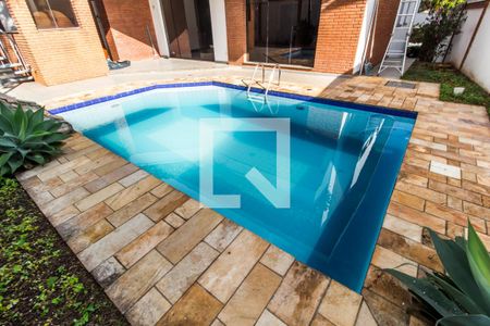 Casa de condomínio para alugar com 470m², 4 quartos e 6 vagasPiscina