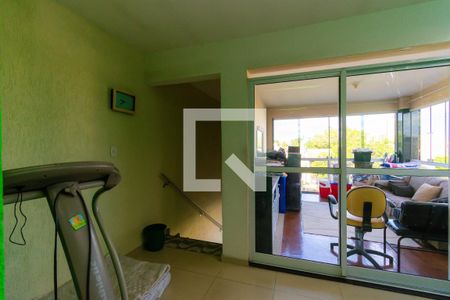Escada da Área de Serviço de casa à venda com 3 quartos, 250m² em Vila Cardoso Franco, São Paulo