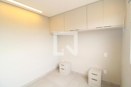 Quarto 1 de apartamento para alugar com 2 quartos, 42m² em Usina Piratininga, São Paulo