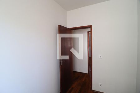 Quarto 1 de apartamento para alugar com 4 quartos, 179m² em Saraiva, Uberlândia