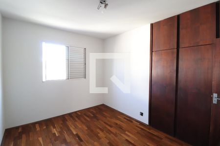Quarto 2 de apartamento para alugar com 4 quartos, 179m² em Saraiva, Uberlândia