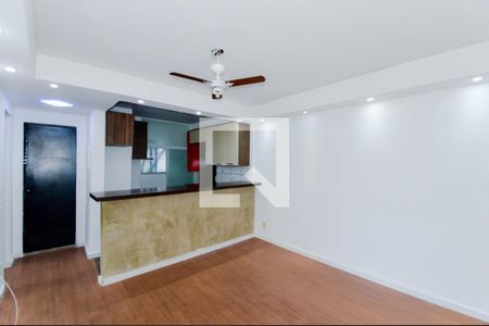 Sala de apartamento para alugar com 2 quartos, 47m² em Água Chata, Guarulhos