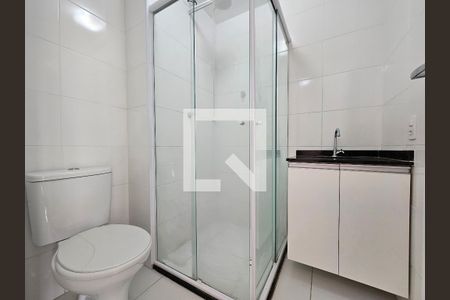 Banheiro de kitnet/studio à venda com 1 quarto, 28m² em Vila Dom Pedro I, São Paulo
