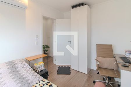 Quarto 1 de apartamento à venda com 2 quartos, 69m² em Santo Antônio, Porto Alegre