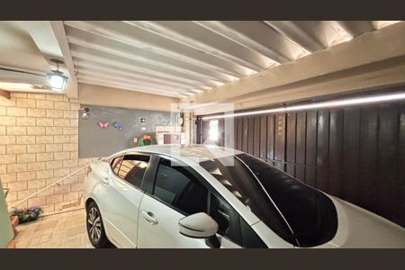 Garagem de casa à venda com 3 quartos, 194m² em Jardim das Maravilhas, Santo André