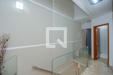 Escada de casa à venda com 3 quartos, 140m² em Jardim Sabara, São Paulo