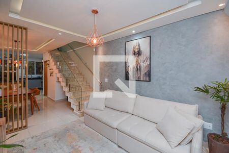 Sala de casa à venda com 3 quartos, 140m² em Jardim Sabara, São Paulo