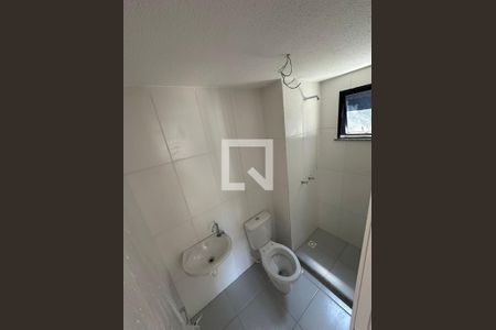Banheiro de apartamento à venda com 2 quartos, 60m² em Vargem Grande, Rio de Janeiro