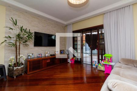 Sala de casa à venda com 3 quartos, 140m² em Chácara Seis de Outubro, São Paulo