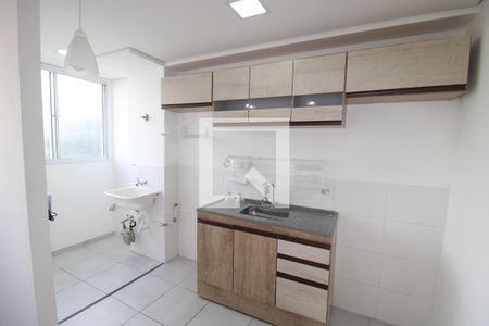 Sala / Cozinha de apartamento para alugar com 2 quartos, 38m² em Vila Santa Maria, São Paulo