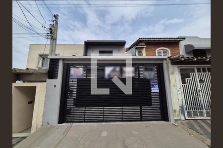 Fachada de casa à venda com 2 quartos, 150m² em Vila Scarpelli, Santo André