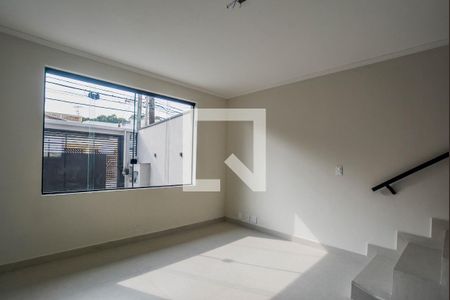 Sala de casa à venda com 2 quartos, 150m² em Vila Scarpelli, Santo André