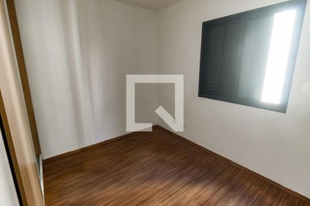 Quarto 1 de apartamento para alugar com 2 quartos, 65m² em Jardim Maria Rosa, Taboão da Serra