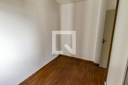 Quarto 2 de apartamento para alugar com 2 quartos, 65m² em Jardim Maria Rosa, Taboão da Serra