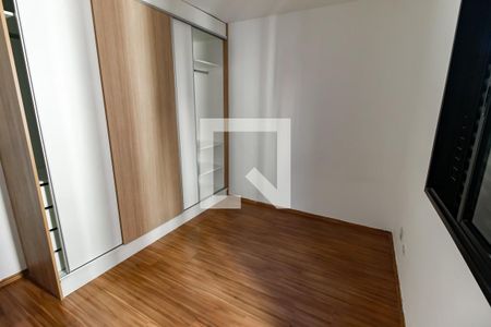 Quarto 1 de apartamento para alugar com 2 quartos, 65m² em Jardim Maria Rosa, Taboão da Serra