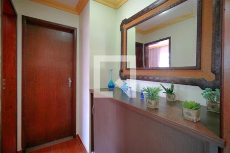 Corredor de apartamento à venda com 2 quartos, 80m² em Santa Tereza, Belo Horizonte