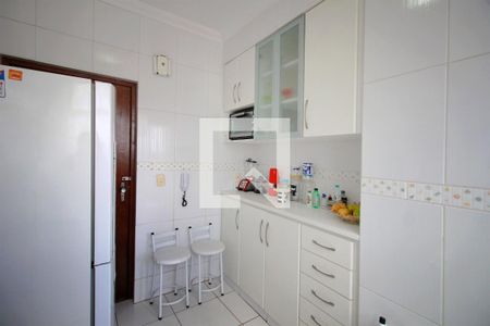 Cozinha de apartamento à venda com 2 quartos, 80m² em Santa Tereza, Belo Horizonte