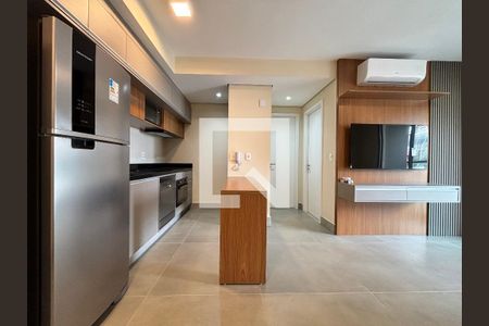 Sala/Cozinha de apartamento à venda com 1 quarto, 44m² em Indianópolis, São Paulo