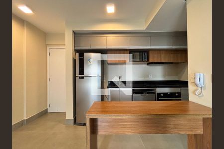 Cozinha de apartamento à venda com 1 quarto, 44m² em Indianópolis, São Paulo