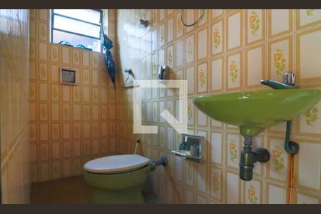 Casa à venda com 3 quartos, 210m² em Campo Belo, São Paulo