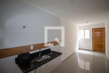Casa de Condomínio para alugar com 2 quartos, 42m² em Parada Xv de Novembro, São Paulo