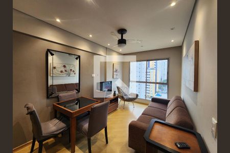 Sala de apartamento para alugar com 1 quarto, 40m² em Indianópolis, São Paulo