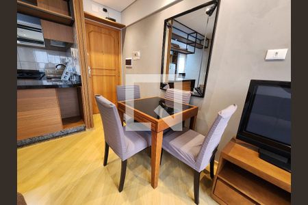 Sala de apartamento para alugar com 1 quarto, 40m² em Indianópolis, São Paulo