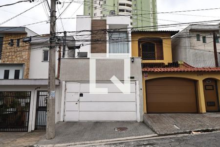 Fachada de casa à venda com 5 quartos, 264m² em Parque Jaçatuba, Santo André