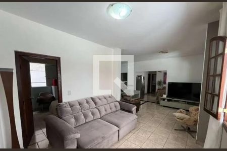 Sala de casa para alugar com 5 quartos, 396m² em Buritis, Belo Horizonte