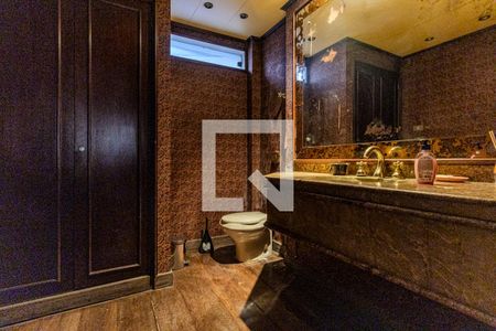 Lavabo de casa à venda com 5 quartos, 600m² em Pacaembu, São Paulo