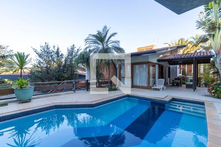 Quintal com piscina de casa de condomínio à venda com 4 quartos, 447m² em Parque Jatibaia (sousas), Campinas