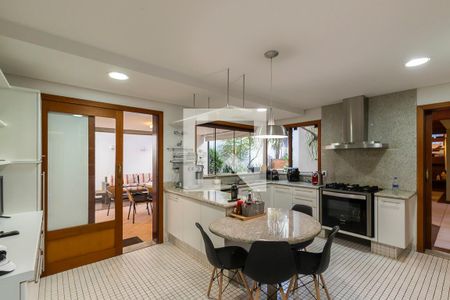 Cozinha de casa de condomínio à venda com 4 quartos, 447m² em Parque Jatibaia (sousas), Campinas