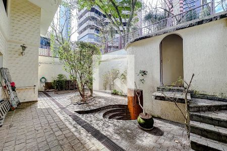 Área comum de casa à venda com 3 quartos, 400m² em Jardim Analia Franco, São Paulo