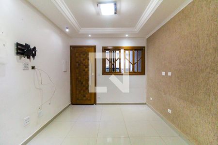 Sala de casa de condomínio à venda com 2 quartos, 82m² em Vila Carmosina, São Paulo