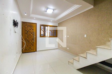 Sala de casa de condomínio à venda com 2 quartos, 82m² em Vila Carmosina, São Paulo